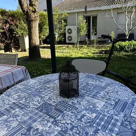 Oda ve Kahvaltı Le Chalet De Marie France